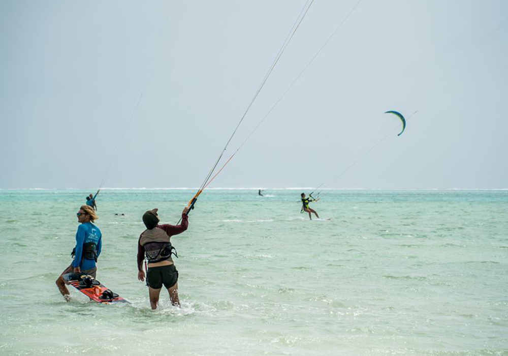 Kitesurfing